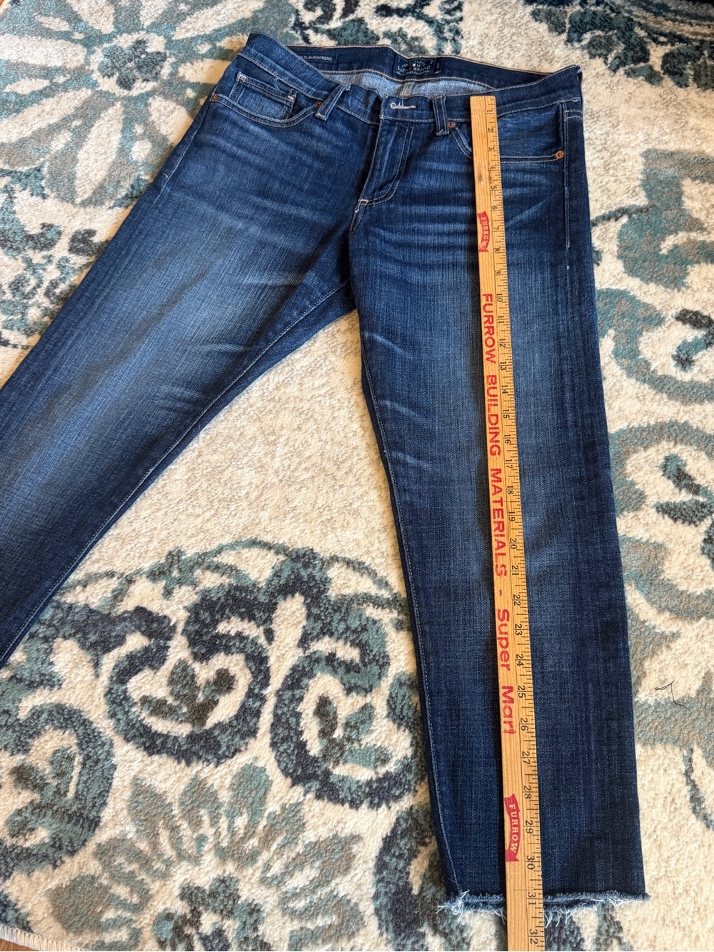 Lucky Brand Mid-Rise Cropped Straight Jeans in Dark Blue Wash - Picture 7 of 8